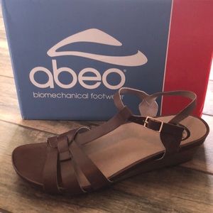 Abeo Irma in coffee size 10 Neut